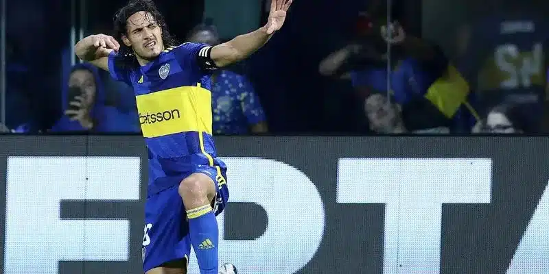 Cavani vẫn đang cháy hết mình tại Boca Juniors dù ở tuổi 33