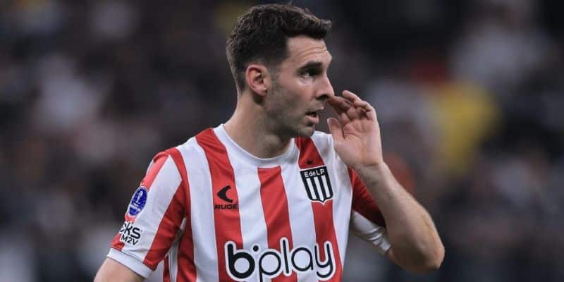 Mauro Boselli cùng Estudiantes gặt hái những danh hiệu